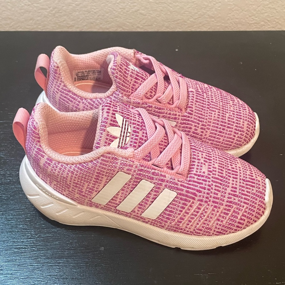 Toddler Adidas Size 8 Running shoes